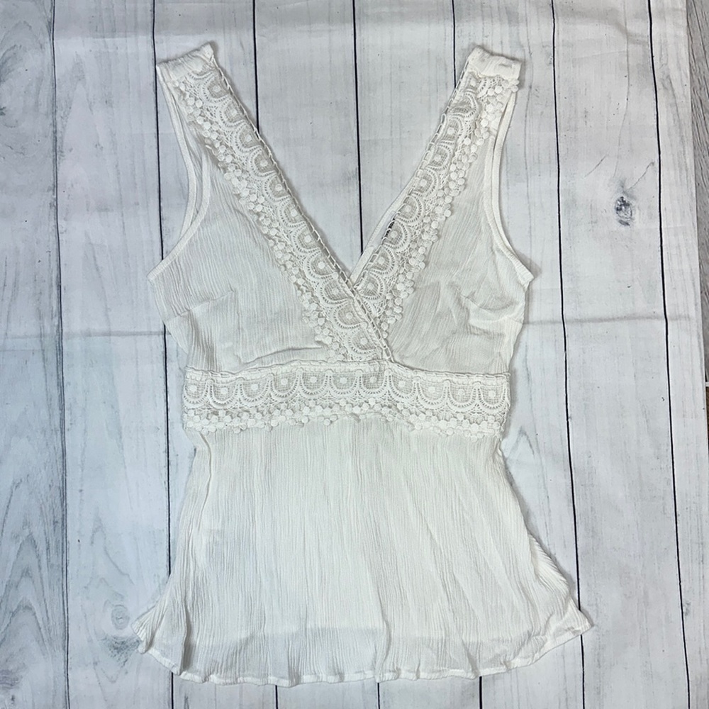 V neck embroidered lace top
